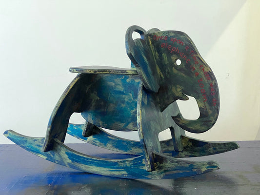 Elefante a dondolo: "Once Upon a Time"