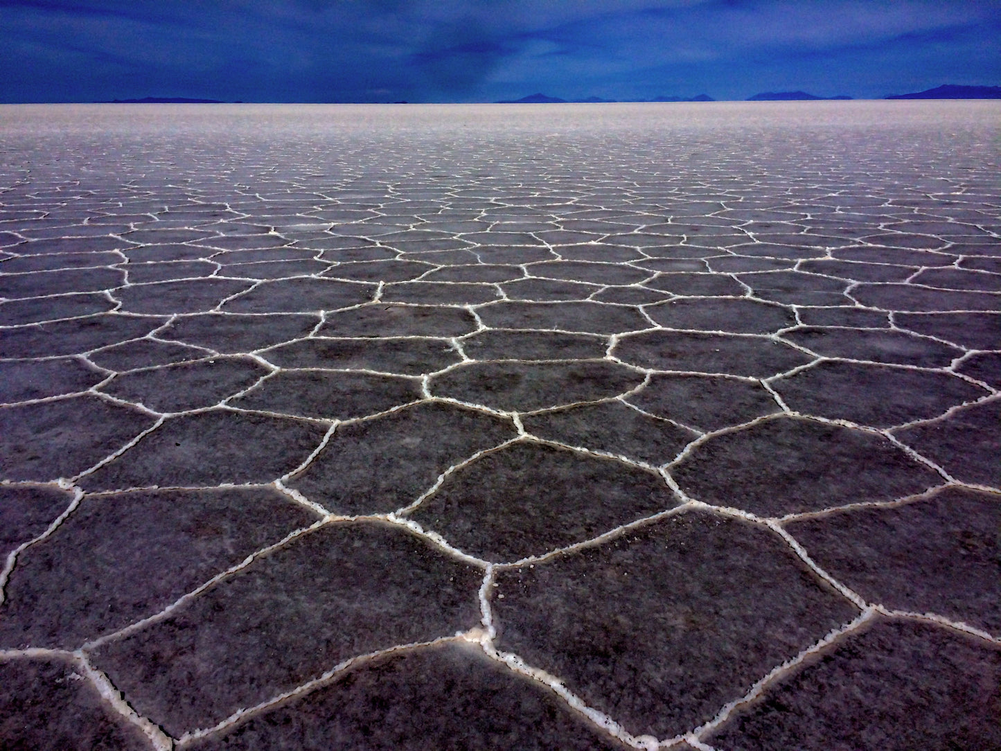 046 - Earth Net, Salar de Uyuni