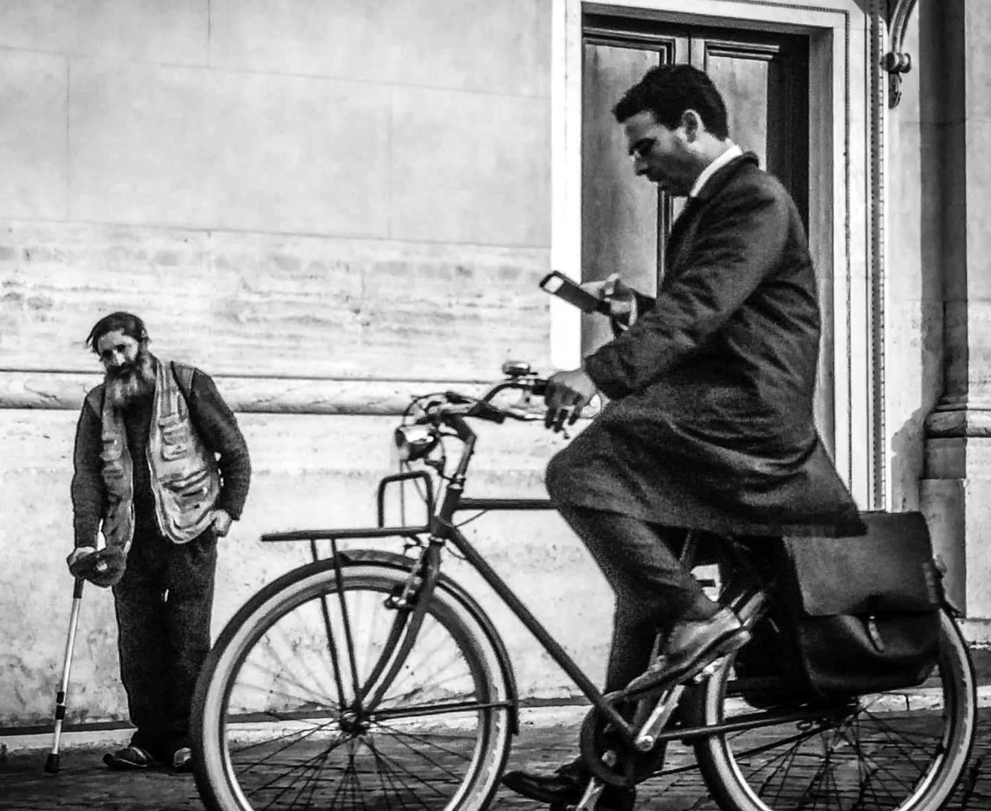 035 - Gentleman and clochard, Roma 2014