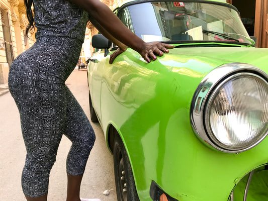 225 - Black Ass and Green Car, Cuba