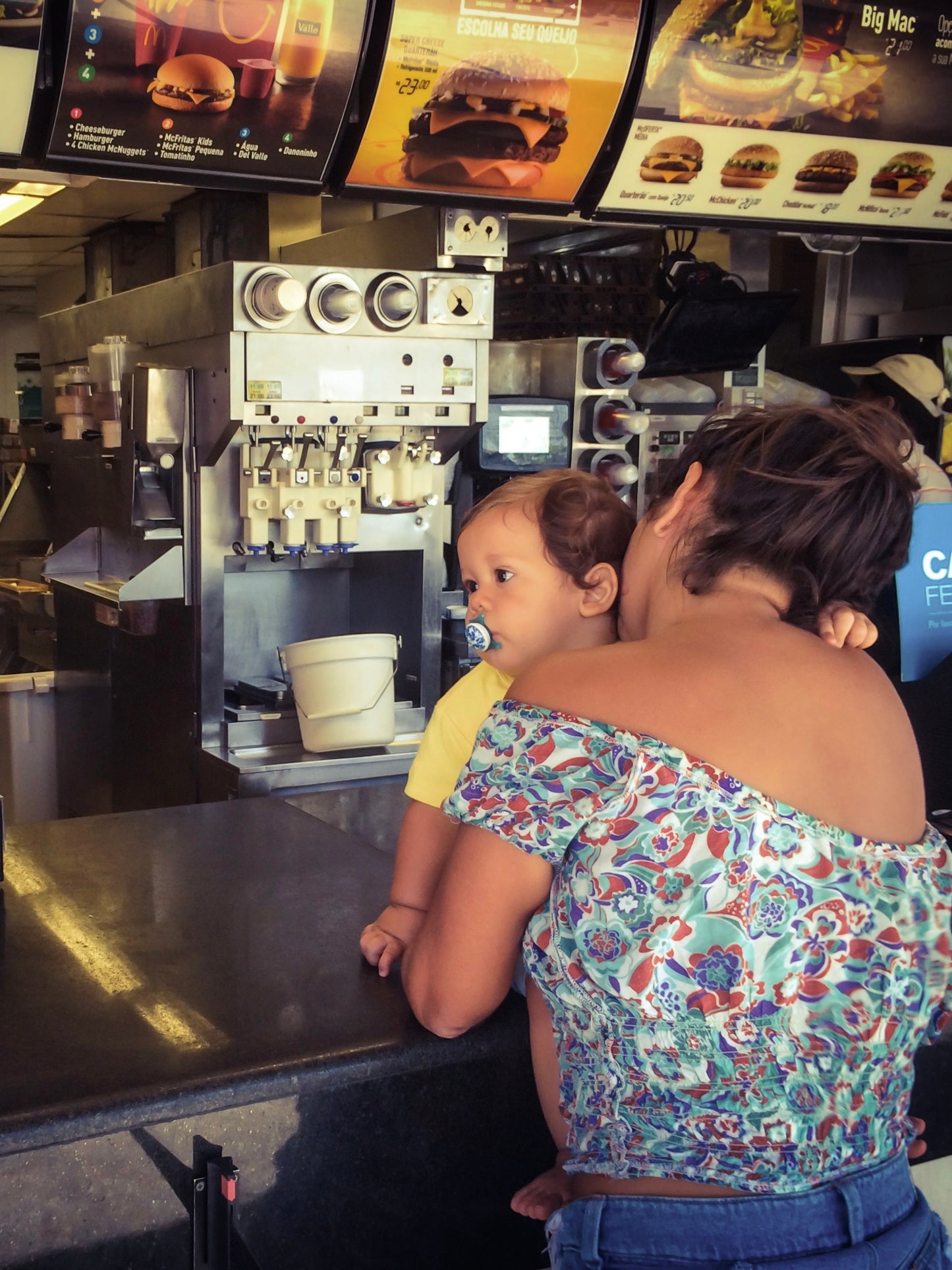 379 – Mama liebt dich bei McDonalds, Cabo Frio